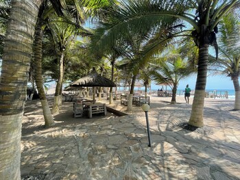 ocean green beach villas