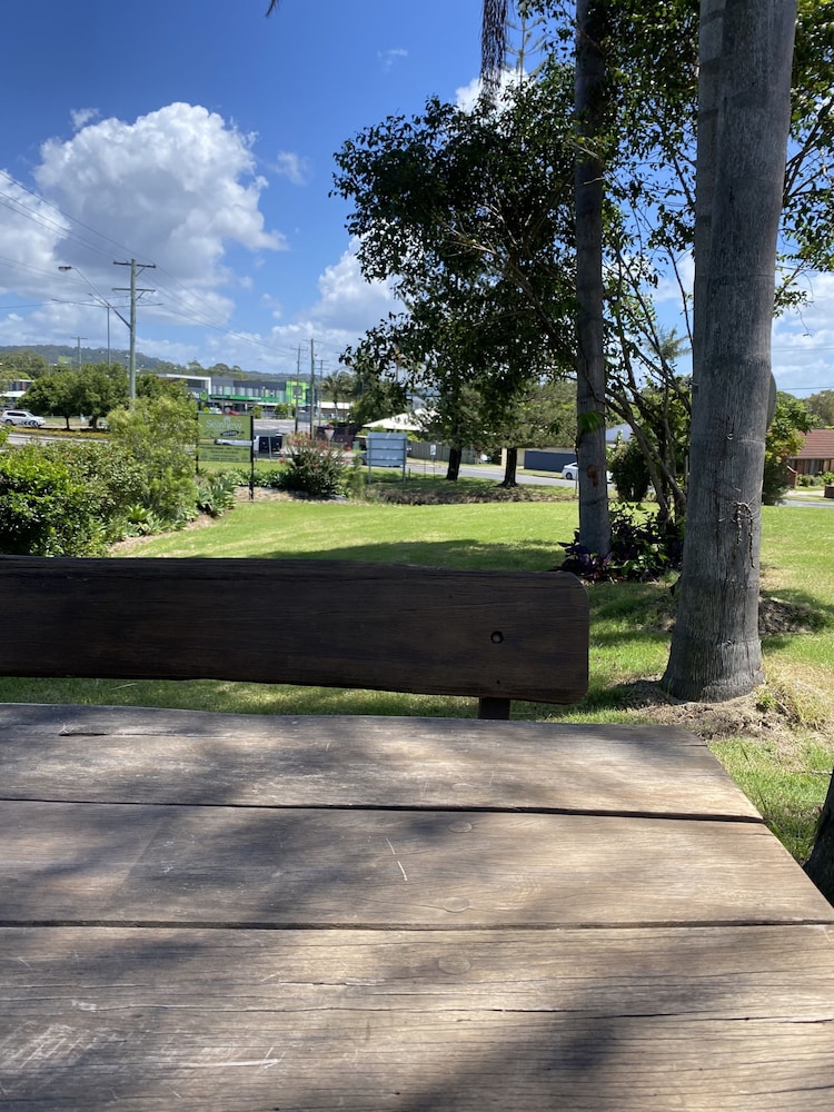 the seaview tavern motel