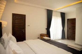 aiden homes and apartments hotel