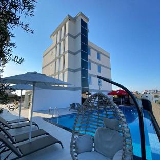 admiro hotel
