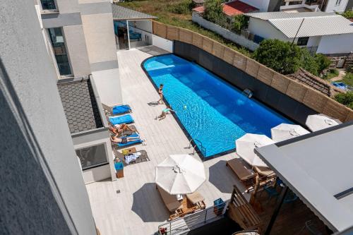 admiro hotel