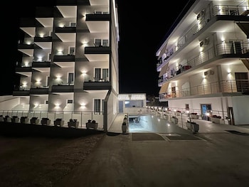 admiro hotel