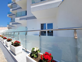 admiro hotel