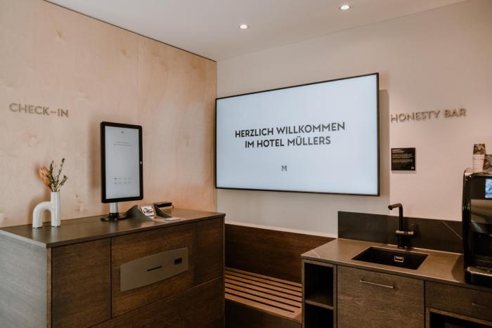 hotel mullers self check in