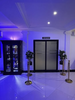 hotel les arcades