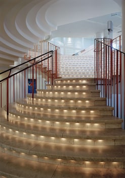 hilton stockholm slussen