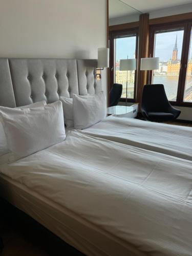 hilton stockholm slussen