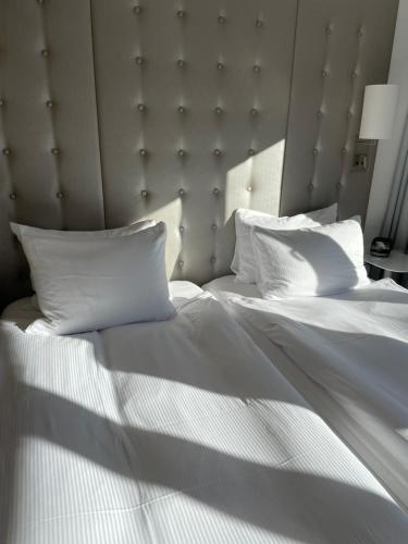 hilton stockholm slussen