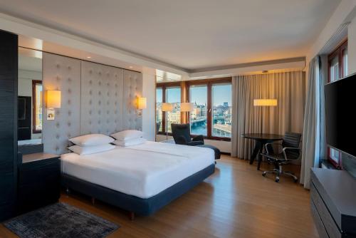 hilton stockholm slussen