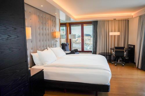 hilton stockholm slussen