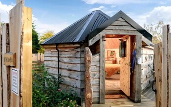 sweet donside cabins