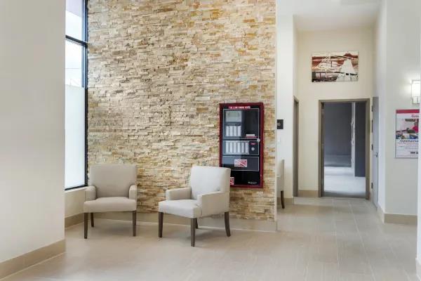 red roof inn plus jamaica ny jfk airport