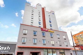 red roof inn plus jamaica ny jfk airport