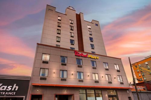 red roof inn plus jamaica ny jfk airport