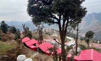 Camp Awara Kanatal,,1 star