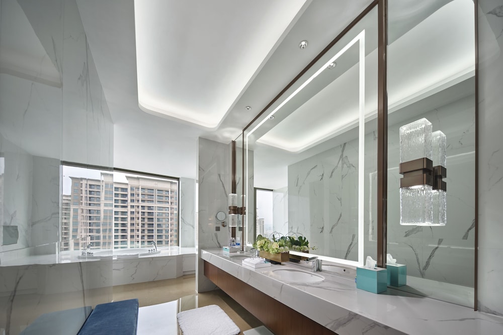 yuanchang grand harbourview hotel