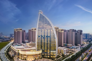 yuanchang grand harbourview hotel