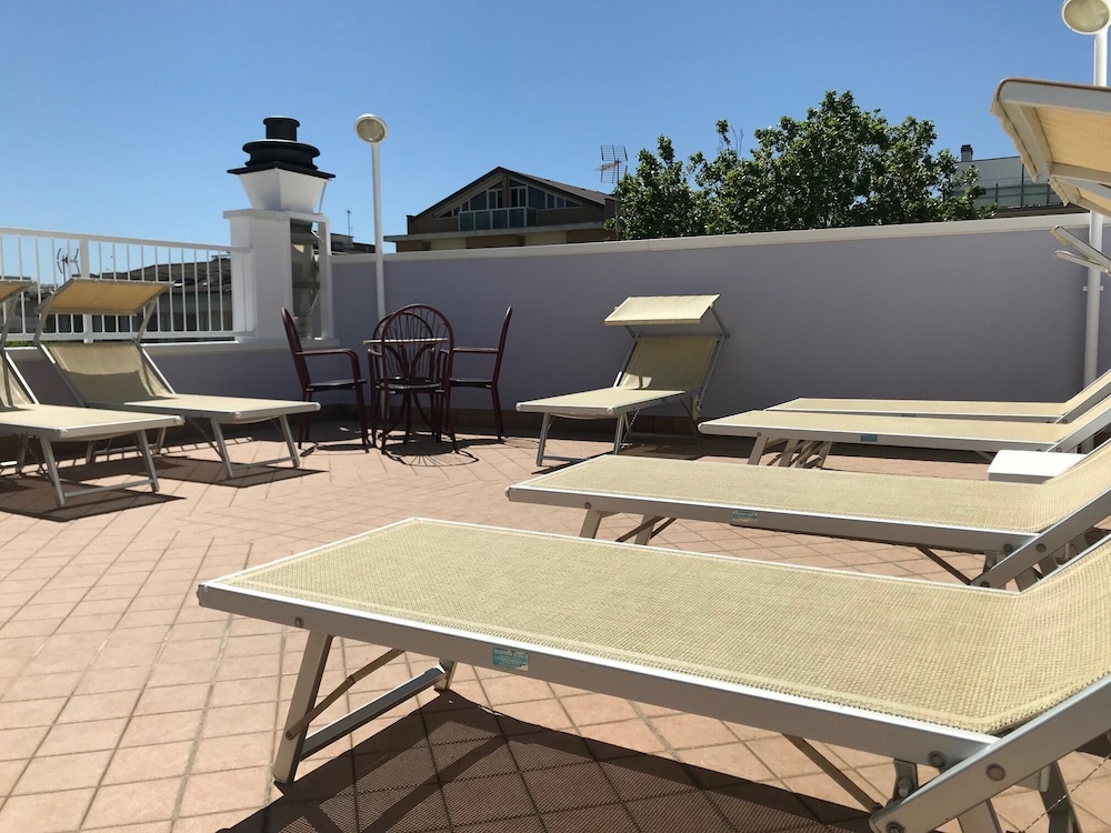 hotel mirabella