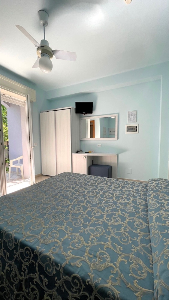 hotel mirabella