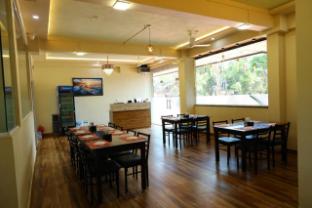 Lavender Elite,,4 star