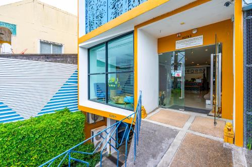 the cheetar hotel