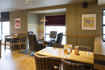 premier inn stirling city centre