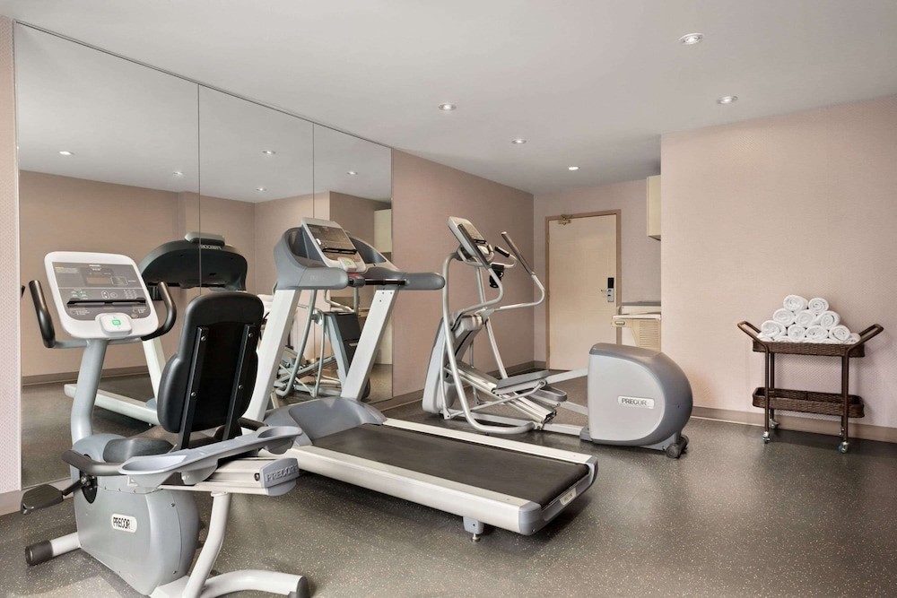 travelodge by wyndham oshawa whitby