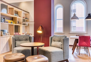 premier inn cardiff city centre stadium