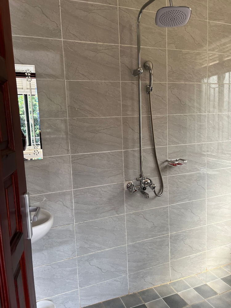 ingrids place namugongo