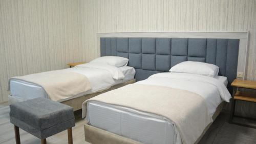 21 rooms hotel