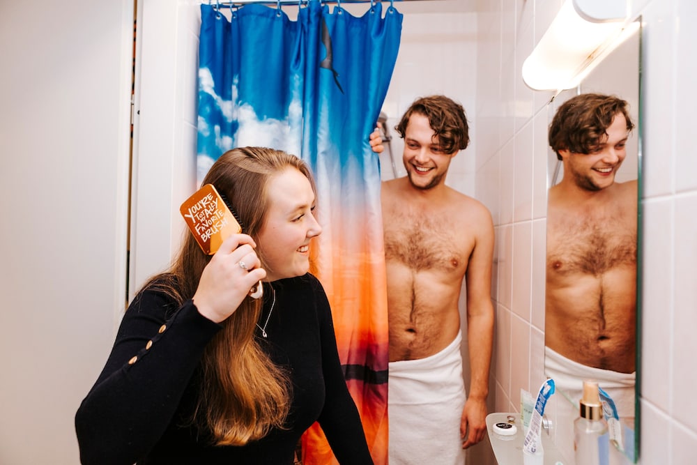 amsterdam teleport hotel