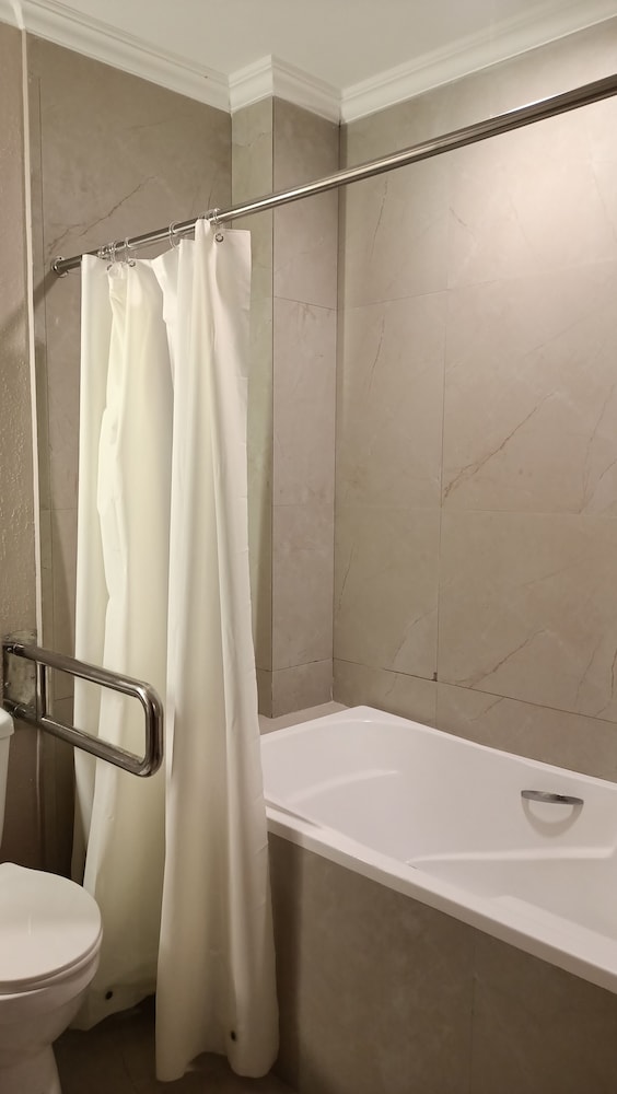 grand emilia hotel