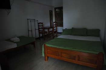 amis hotel