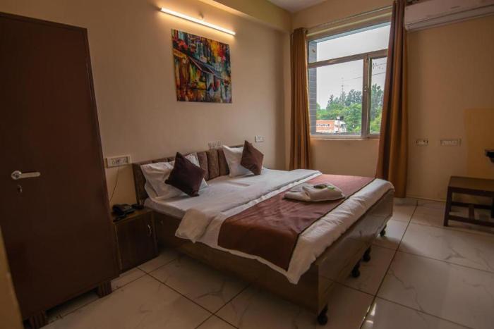 blizz hotels trishul express