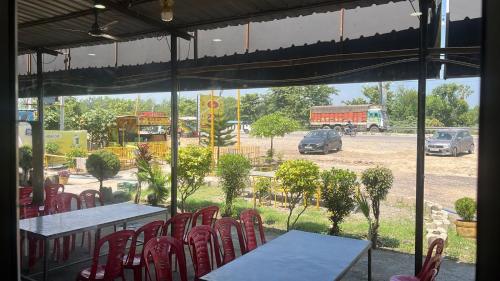 blizz hotels trishul express