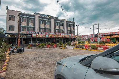 blizz hotels trishul express