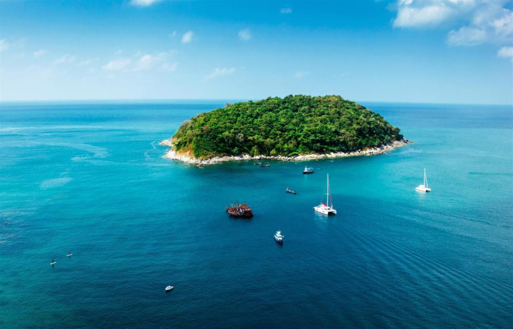 fishtail hostel phuket