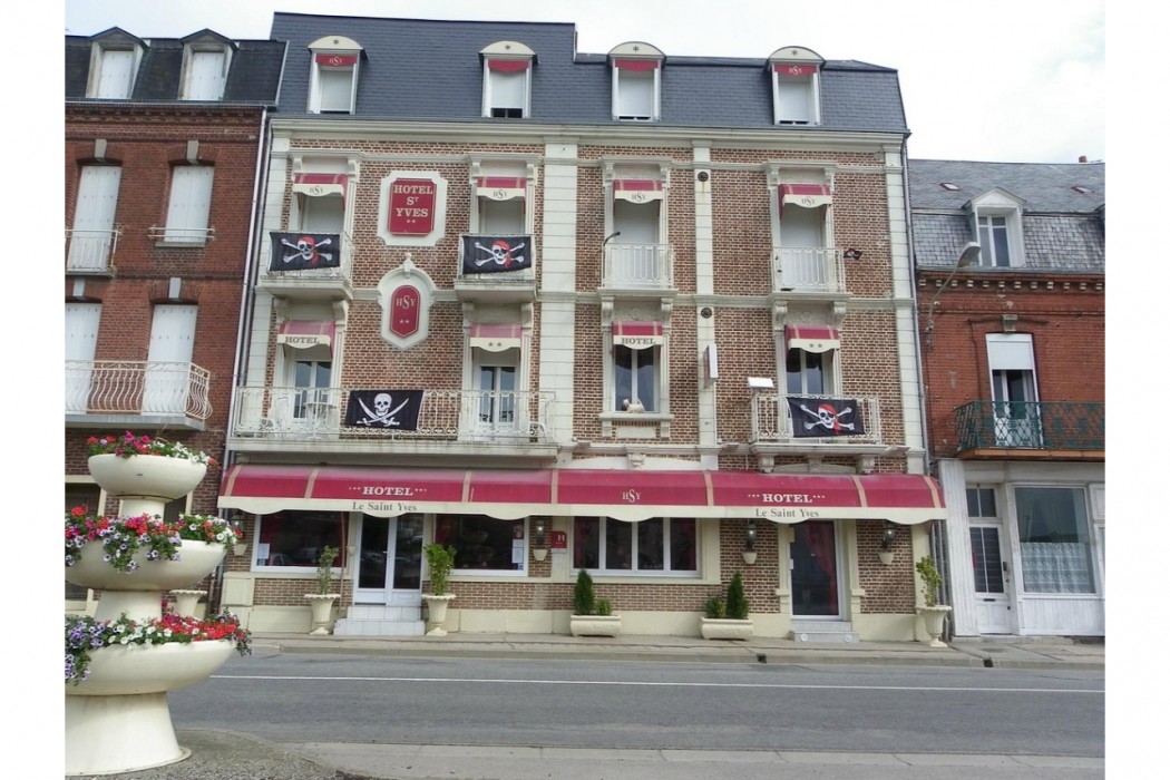 hotel le saint yves