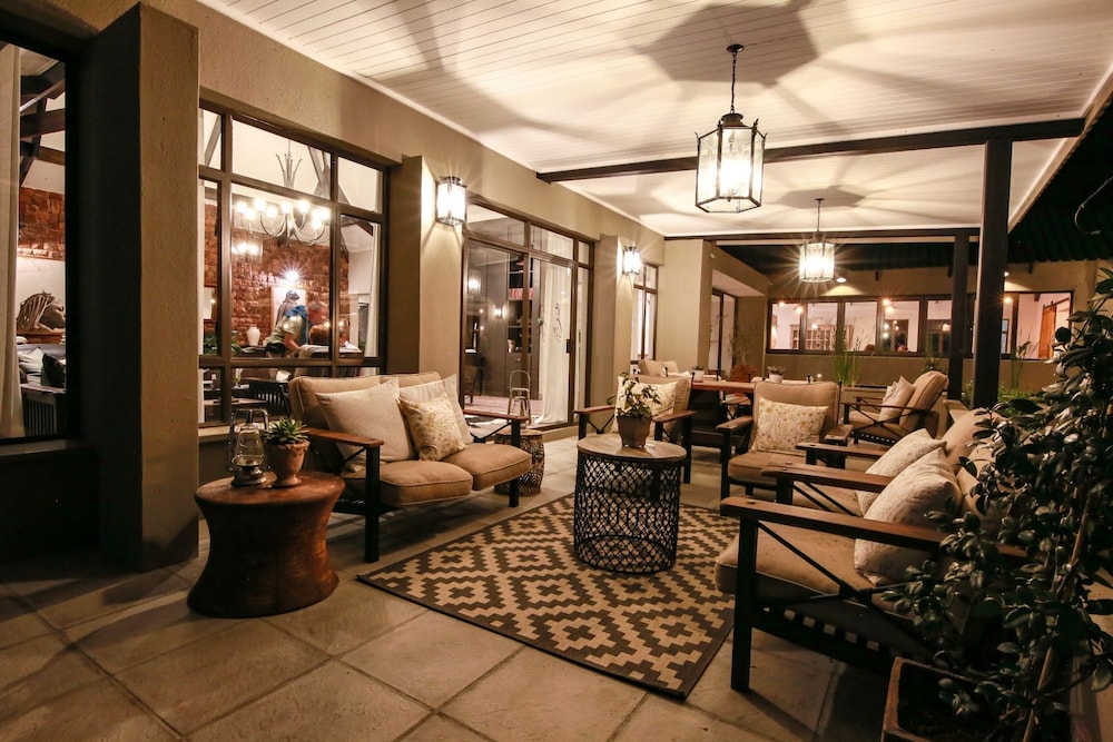 otjiwa safari lodge