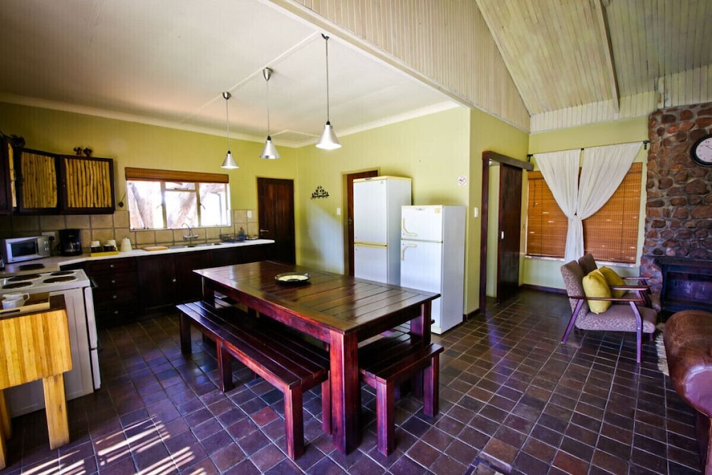 otjiwa safari lodge