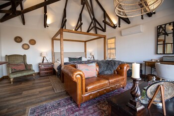 otjiwa safari lodge