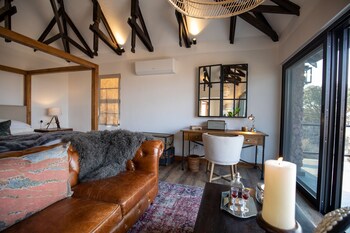 otjiwa safari lodge