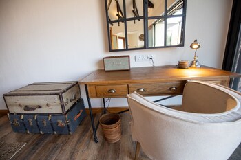 otjiwa safari lodge