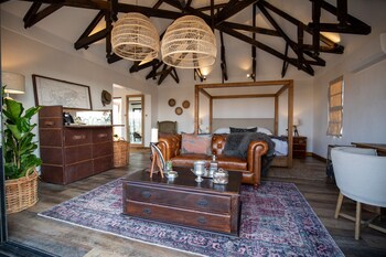otjiwa safari lodge