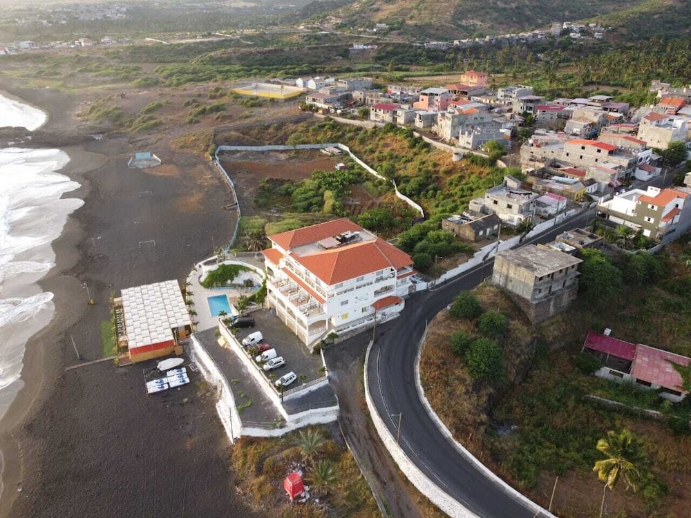 hotel restaurant falucho paradise beach