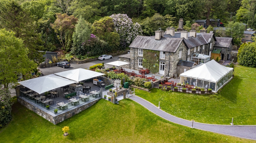 aberdunant hall
