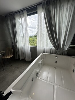 eco hotel la colina mirador