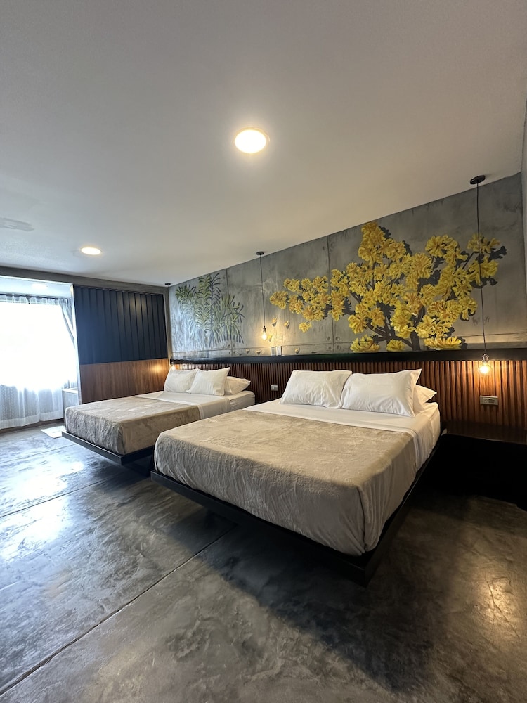 eco hotel la colina mirador