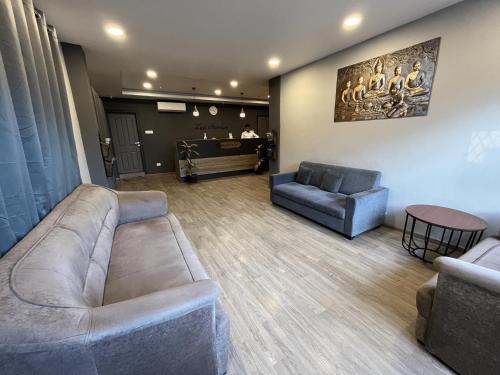 Hotel Zen Garden,,2 star