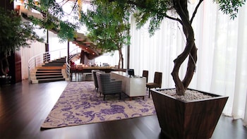 The Arista Hotel,South Sumatra>>Palembang,4.5 star